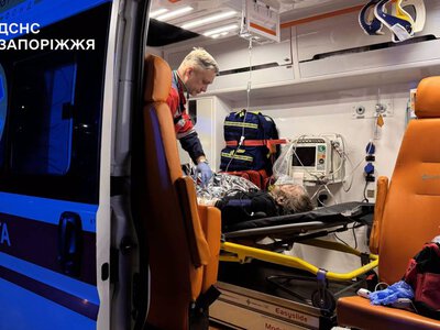 У Запоріжжі під час пожежі врятували літню жінку