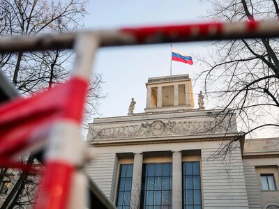 В Германии усилили контроль за посольством рф и связанными с кремлём бизнесменами