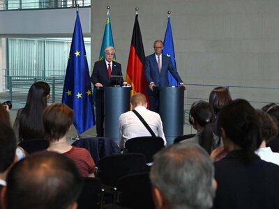  Токаев пригласил канцлера Германии Мерца посетить Казахстан в следующем году 