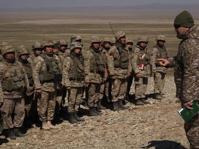  Депутат Курултая предложил следить за военными на учениях с помощью дронов 