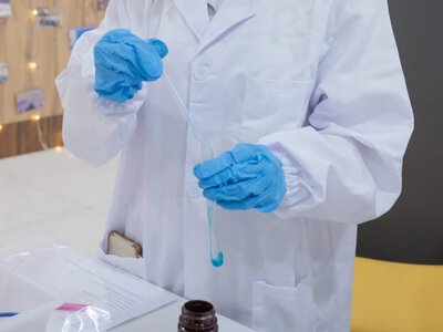  Могут ли стресс и недосып повысить риск рака груди? Ответ онколога 