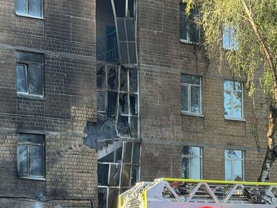Опасность прямо у детей: в Киеве БпЛА попал в школу