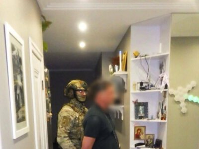 Ограбил молодого человека, а затем вооружился: чем закончился конфликт в киевской многоэтажке