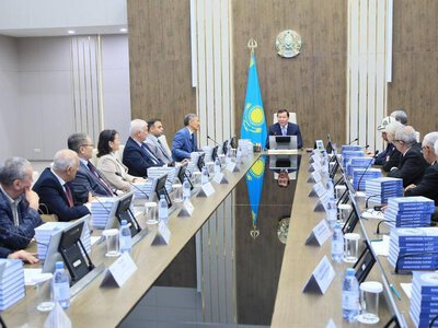 Глава региона принял учёных из тюркских стран, прибывших на международную конференцию