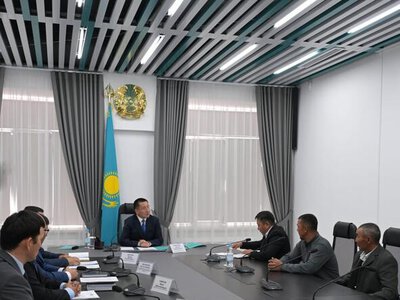 Аким области Асаин Байханов провел прием граждан