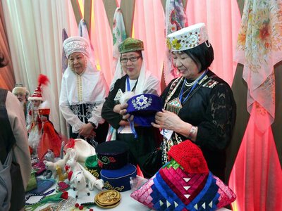 Фестиваль в честь Международного дня пожилых людей прошел в Алматы