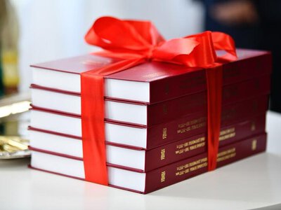 В ХАНСКОЙ СТАВКЕ ПРЕЗЕНТОВАЛИ ТРИ КНИГИ, ПОСВЯЩЁННЫЕ ИСТОРИИ РОДНОГО КРАЯ