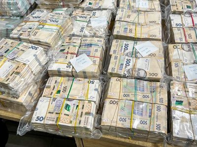 630 миллионов наличными: БЭБ разоблачило гигантскую сеть нелегальных обменников