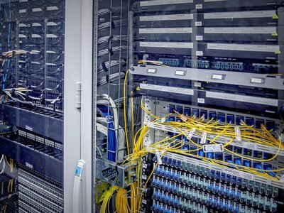 Дата-центры под атаками: могут ли украинцы надолго остаться без интернета