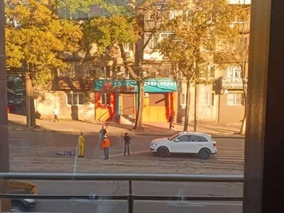 В Днепре на Богдана Хмельницкого Audi сбила женщину на пешеходном переходе: что известно