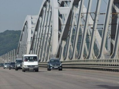 В Киеве во время воздушной тревоги ограничат движение по четырём мостам: что изменится