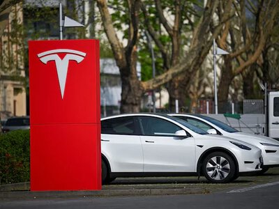 Tesla різко наростила реєстрації в Європі: на окремих ринках зростання перевищило 100%