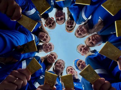 Украинки завоевали золото чемпионата мира по гребле на «Драконах»