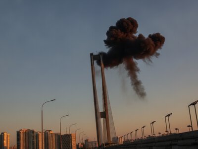 Утренний удар по Северному мосту: в Киеве есть пострадавшие