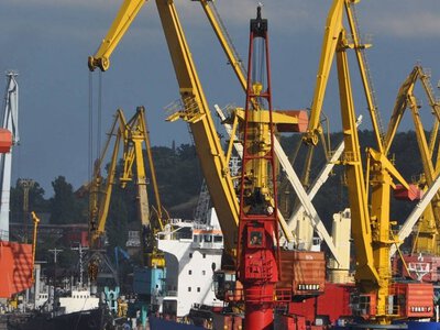 Россия атаковала гражданское судно в Одесской области: погиб моряк