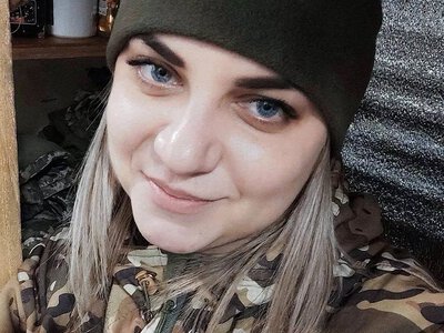 Спасала раненых в Мариуполе: боевая медик из Николаева стала Героем Украины посмертно