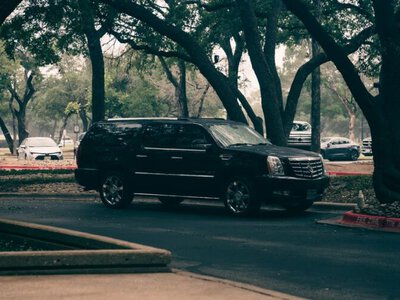 Майже 30 тисяч Cadillac Optiq відкликають через небезпечний збій склопідйомників