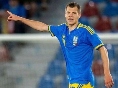 Ризнык извинился перед командой: Сарапий рассекретил, что сказал Мальдера в перерыве матча с ирландцами