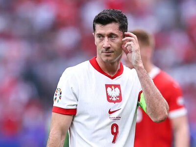 Левандовски превзошел Роналду в Лиге наций – побил уникальный рекорд Криштиану