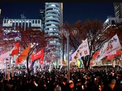 В Сеуле десятки депутатов оппозиции вышли на масштабный митинг против политики президента Ли Чжэ Мёна