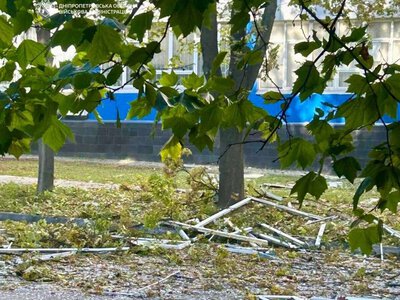 Россияне нанесли удар по центру Днепра: горит здание телекоммуникационной компании