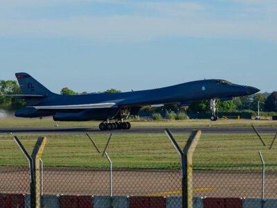  США срочно вывели бомбардировщики с британской базы из-за угрозы, связанной с Ираном 