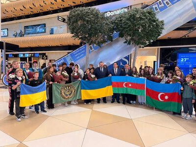 Азербайджан принял на реабилитацию еще 30 детей из Харьковской и Херсонской областей