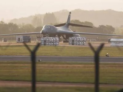 США вывели все бомбардировщики с базы в Великобритании после инцидента с подозрительными автомобилями