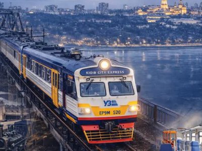 В Киеве из-за затруднённого движения по мостам запускают 18 дополнительных рейсов между правым и левым берегами — как они будут курсировать