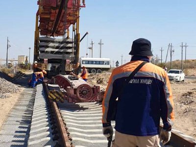  Казахстан увеличивает пропуск поездов из Китая через Алтынколь 