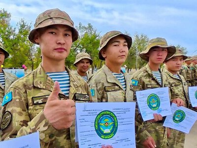 В Конаевском гарнизоне 50 солдат получили сертификаты водителей