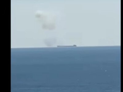 Россия атаковала дронами гражданское судно с зерном в Чёрном море: погиб капитан, 11 человек спасли