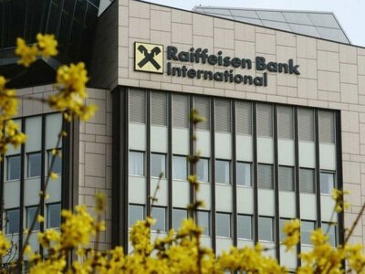 Глава Raiffeisen заявил о готовности выйти из России уже завтра несмотря на блокировку продаж