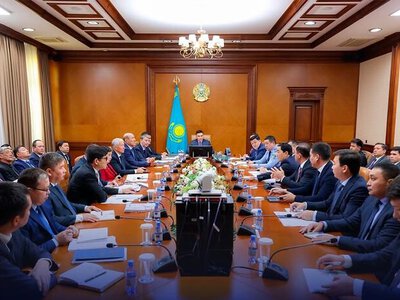 АППАРАТНОЕ СОВЕЩАНИЕ: РАССМОТРЕНЫ АКТУАЛЬНЫЕ ВОПРОСЫ