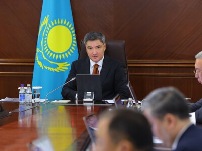  Бектенов поручил устранить дублирование цифровых проектов и ускорить внедрение ИИ 