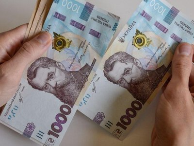 Минимальную зарплату и пенсию планируют повысить с 1 января 2027: какие цифры закладывают в бюджет