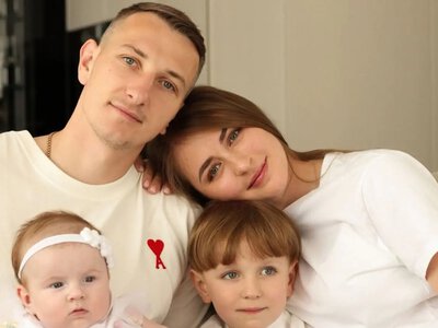 Весь в папу. Жена Ризныка похвасталась вратарскими умениями их маленького сына