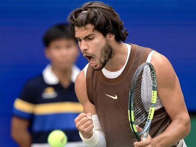 Алькарас второй раз подряд выиграл турнир ATP 500 в Токио – тяжелый камбэк и победа в финале