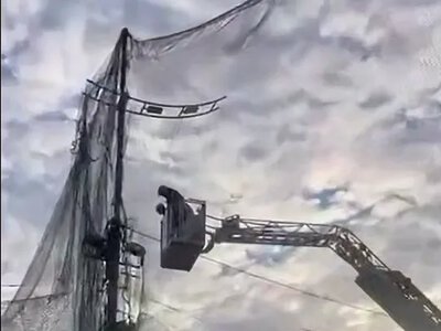 В Киеве усиливают защиту моста после ударов РФ, - СМИ (видео)