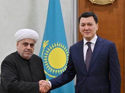  Ерлан Карин провел встречи с участниками Съезда лидеров мировых и традиционных религий 