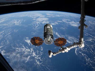 Космический корабль Cygnus покидает МКС: NASA будет транслировать прощание