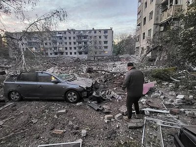 Ракетная атака по Кременчугу: повреждены многоэтажные дома (фото)