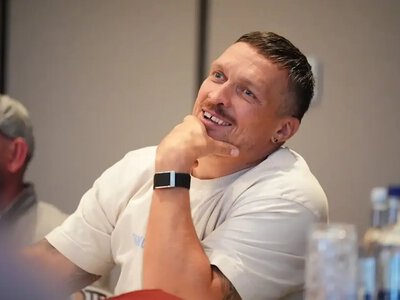 Громкое возвращение: Александр Усик ведет переговоры о бое с Деонтеем Уайлдером