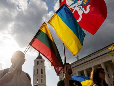  В Литве украинцам продлили временную защиту еще на год 