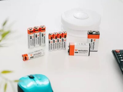 Verbatim Переосмысливает Энергию: USB-C Аккумуляторы с Постоянным 1.5 В Стирают Границы между Зарядкой и Использованием
