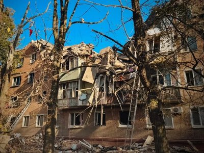 Праздник на фоне руин в Прилуках: Путин отметил 74-летие на Валдае в компании Шредера