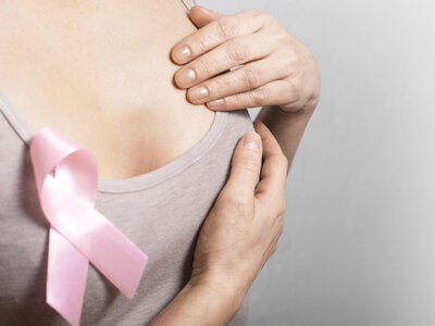 Рак молочной железы: как не пропустить первые симптомы