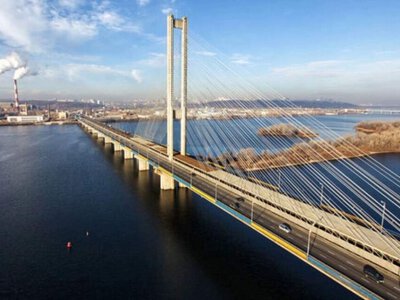 Понтоны не спасут: эксперты оценили угрозу транспортного паралича Киева в случае повреждения мостов