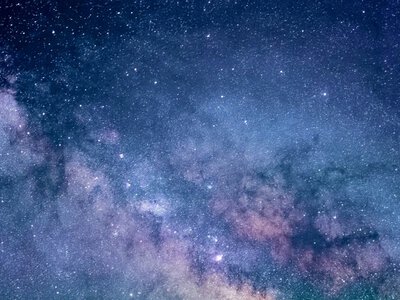 Об’єкт із часів, коли Всесвіту було лише 1,2 млрд років: астрономи знайшли рекордну радіогалактику