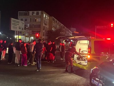  В Актау водитель Renault столкнулся с мопедом: 18-летняя девушка госпитализирована 